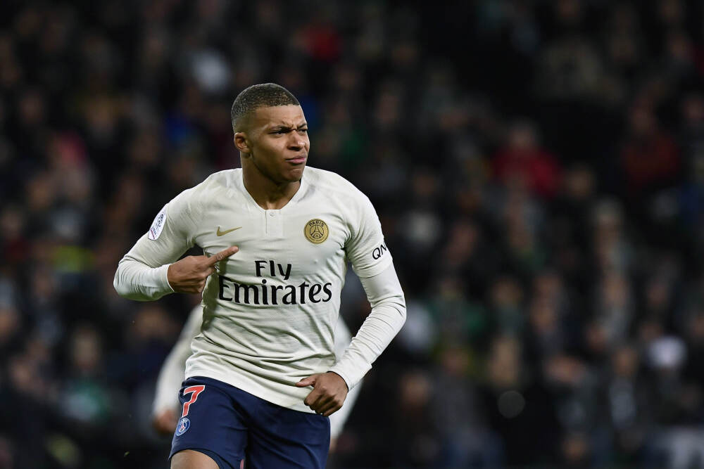 香港金管局余伟文：全球资本加速流入新兴市场 5月至8月累计流入约1600亿美元